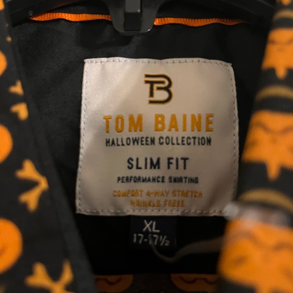 Halloween Collection Men's Black and Orange Casual Button Down Shirt - Picture 1 of 4